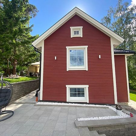 Charming Apartment In A Red House In Stokholm Dış mekan fotoğraf